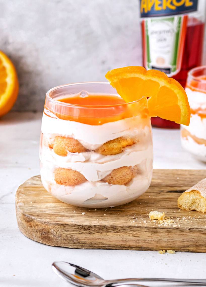 Cremiges "Aperol" Tiramisu im Glas