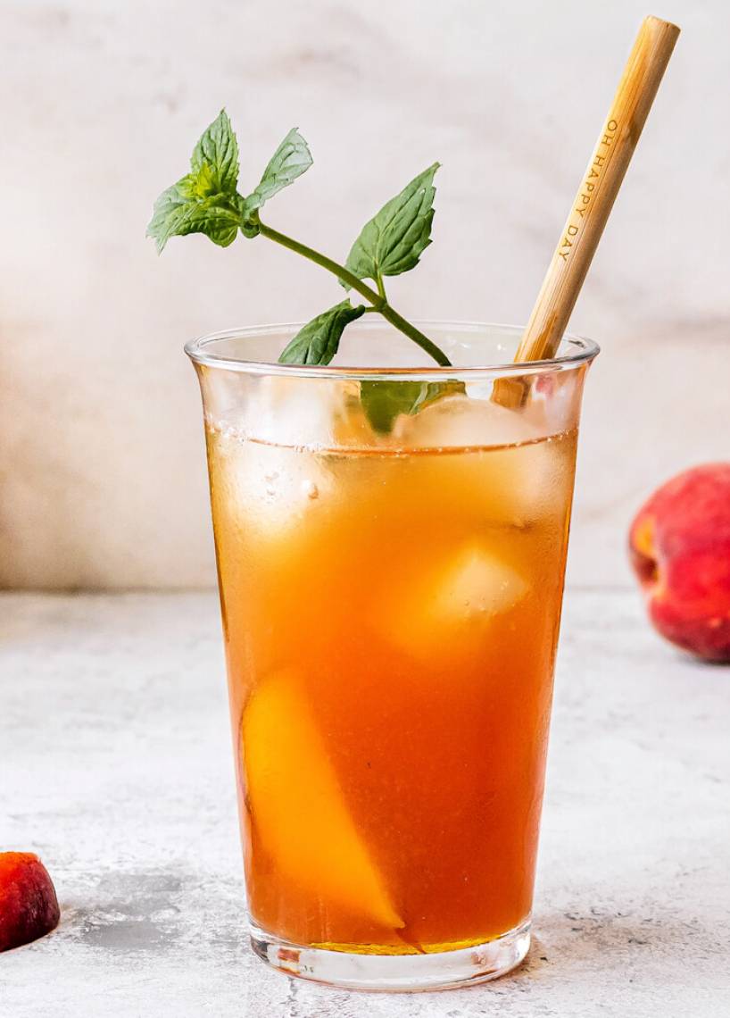 Selbstgemachter Pfirsich-Eistee