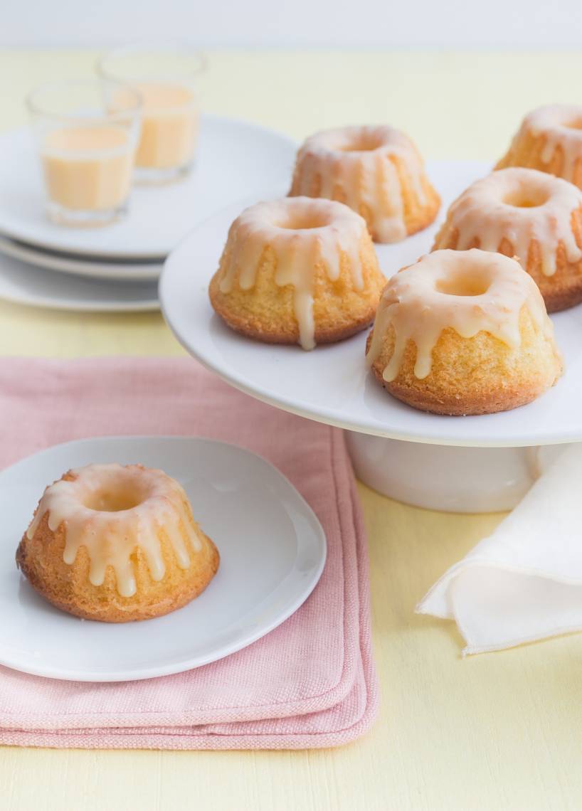 Mini-Eierlikör-Gugelhupfe