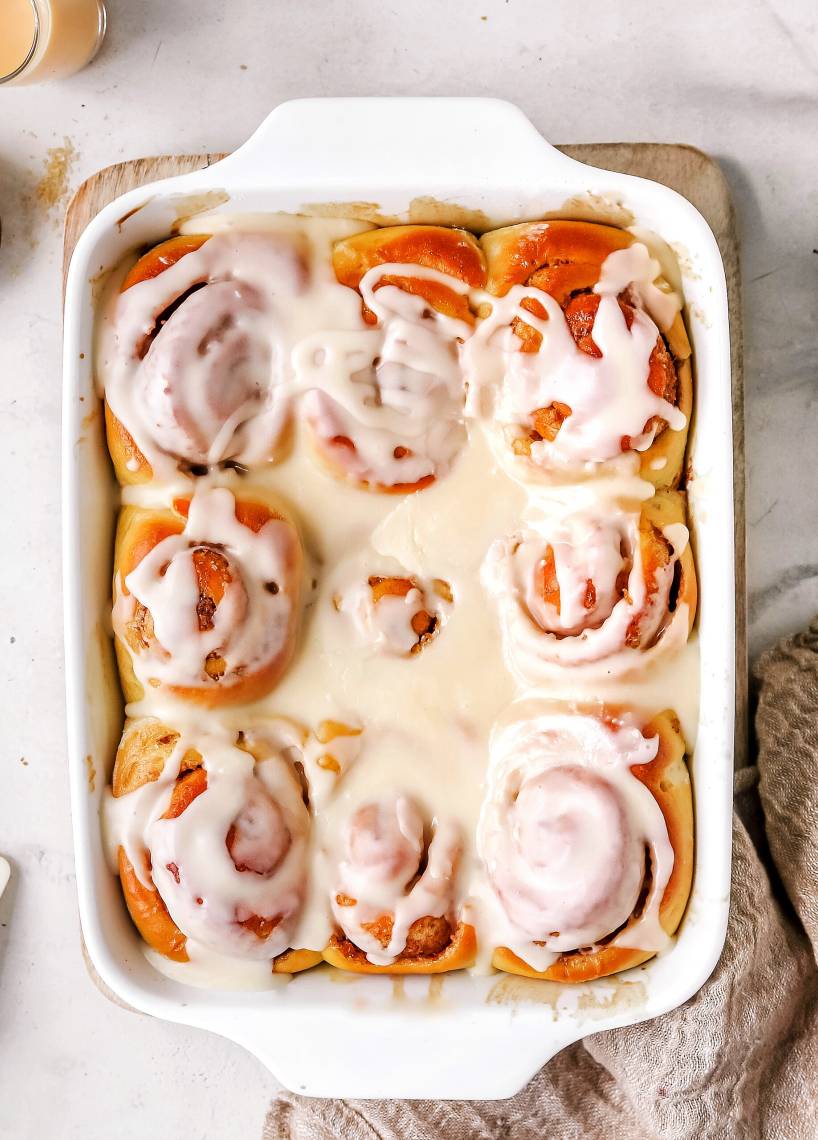 Zimtschnecken mit Eierlikörguss