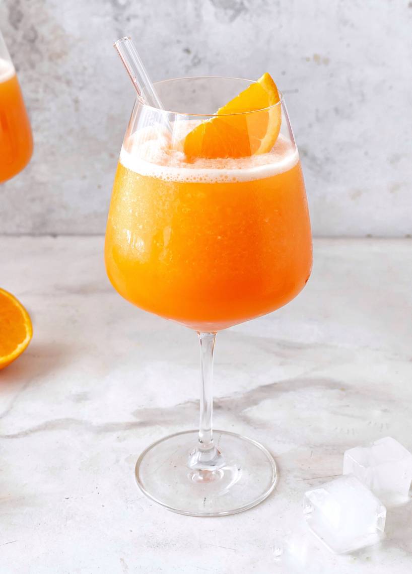 Alkoholfreier Frozen Orange Spritz
