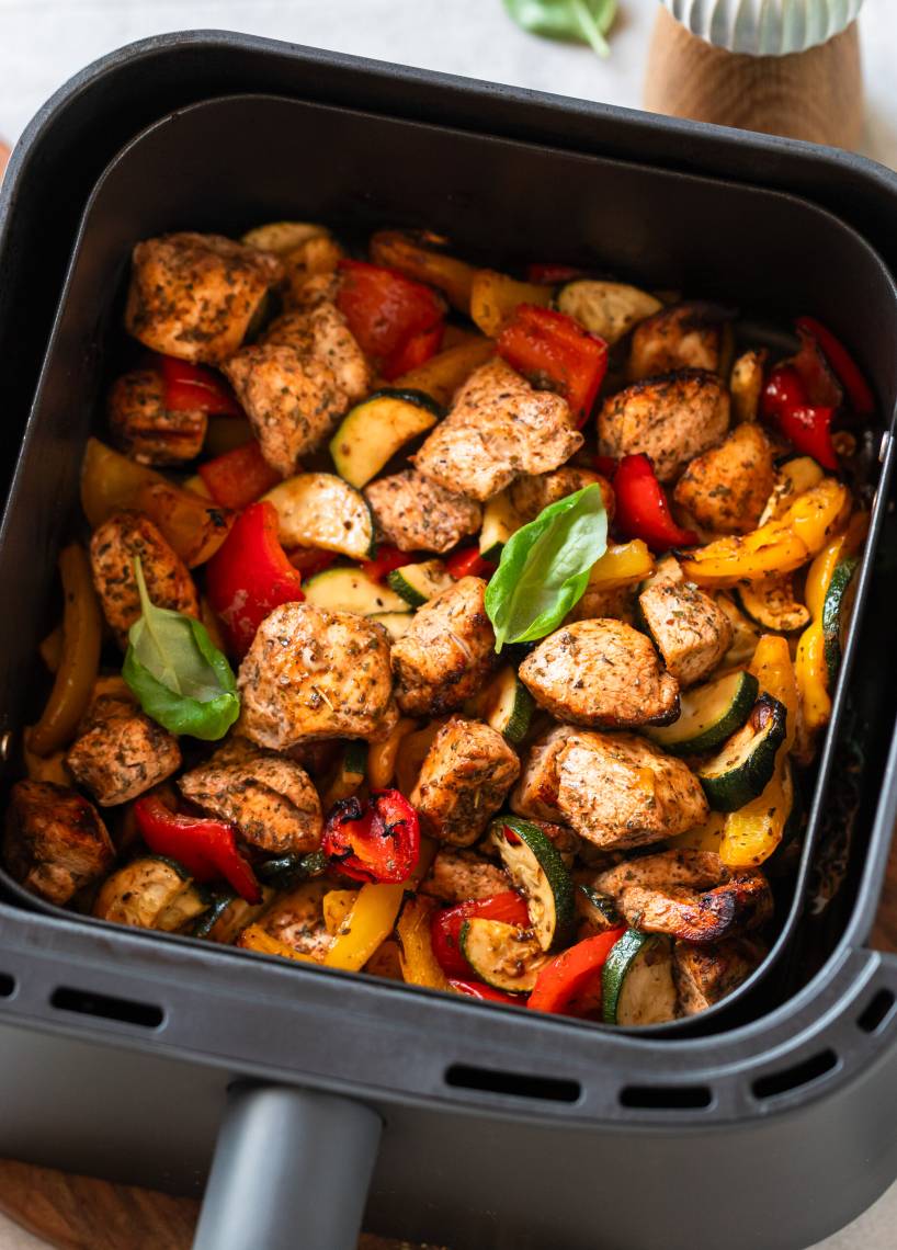 Airfryer-Hähnchen mit gemischtem Gemüse