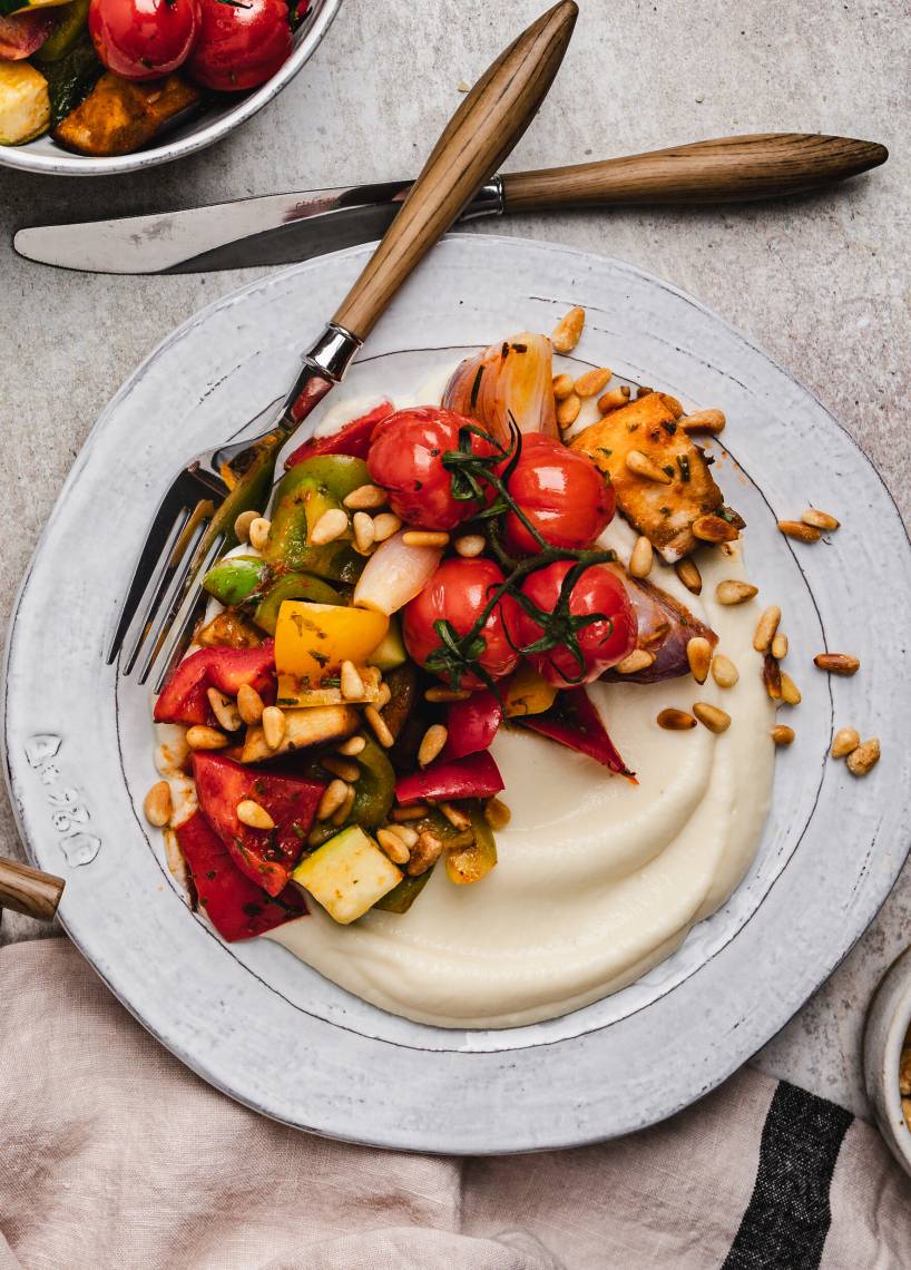Blumenkohlpüree mit Ratatouillegemüse
