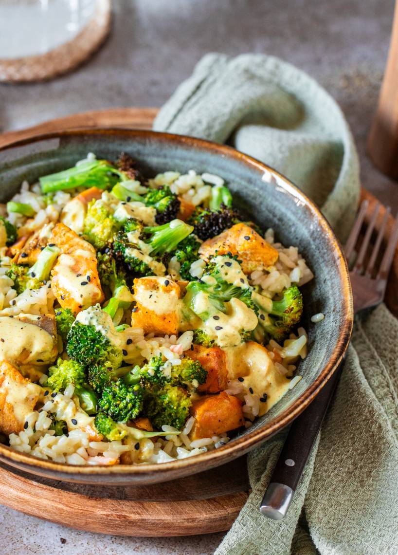 Knuspriger Curry-Lachs mit Reis