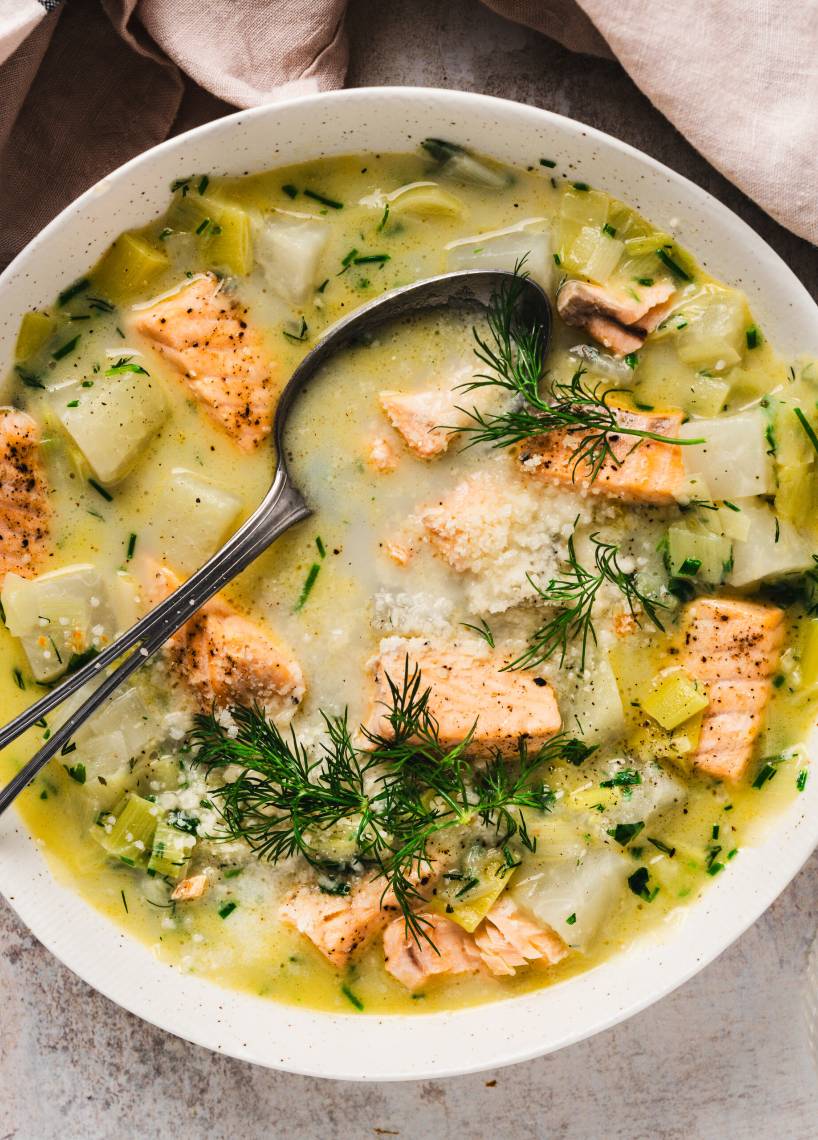 Leichte Wintersuppe mit Lachs