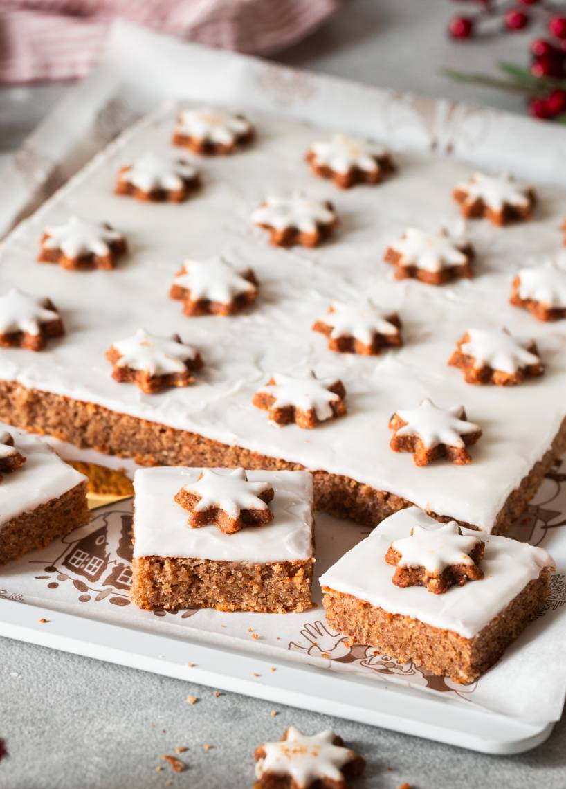 Saftiger Zimtsternkuchen vom Blech