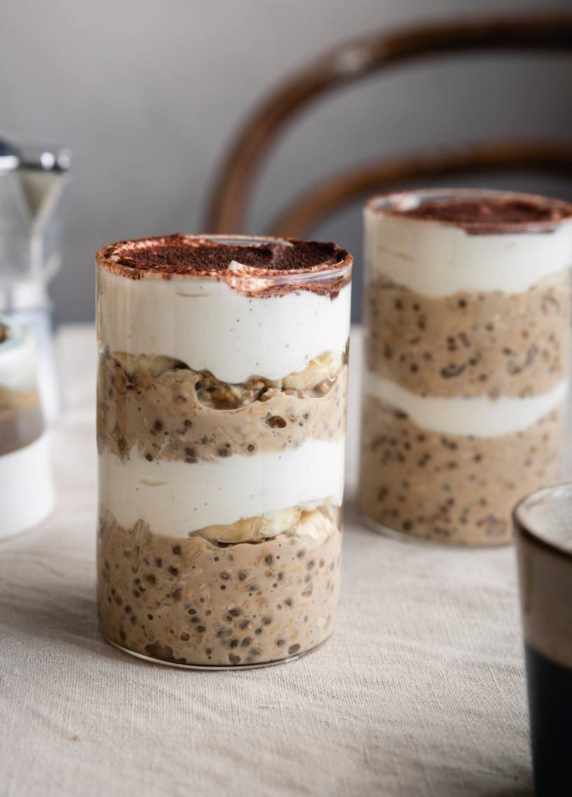Wachmacher-Oats mit Kaffee und Bananenjoghurt