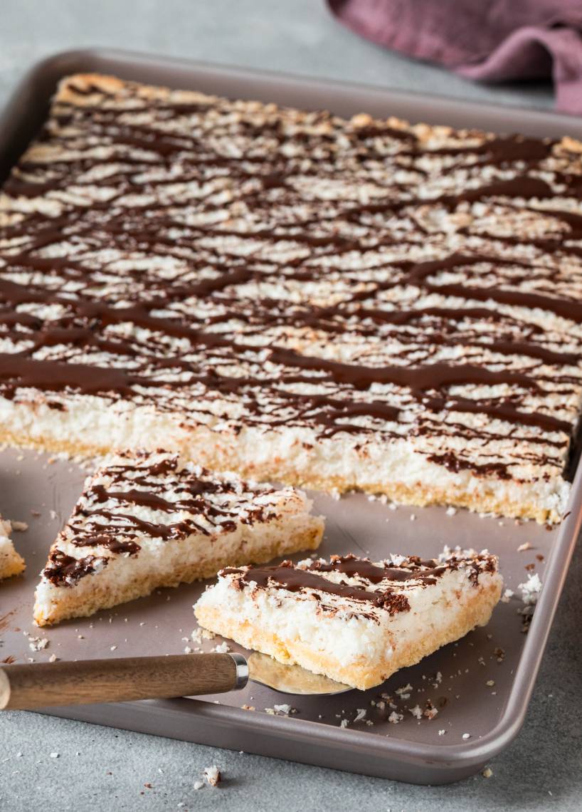 Softer Kokosmakronenkuchen vom Blech