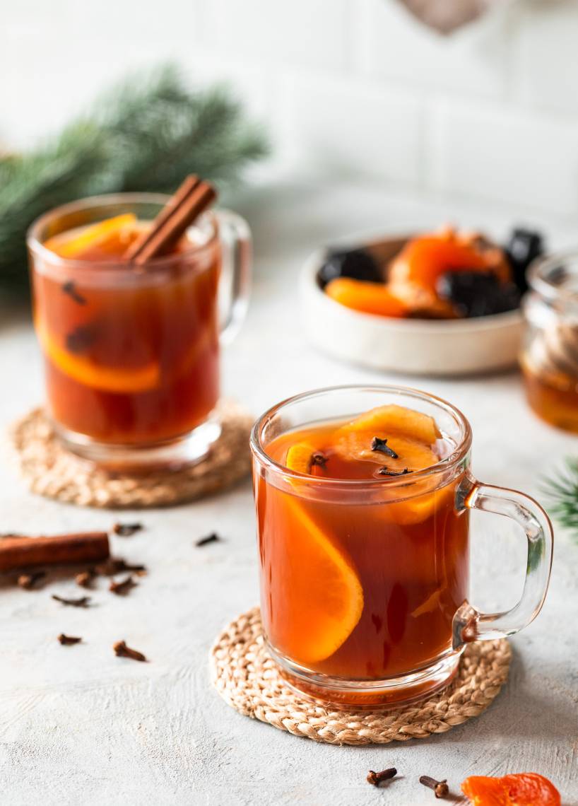 Weihnachtstee aus getrockneten Früchten (Weihnachtskompott)
