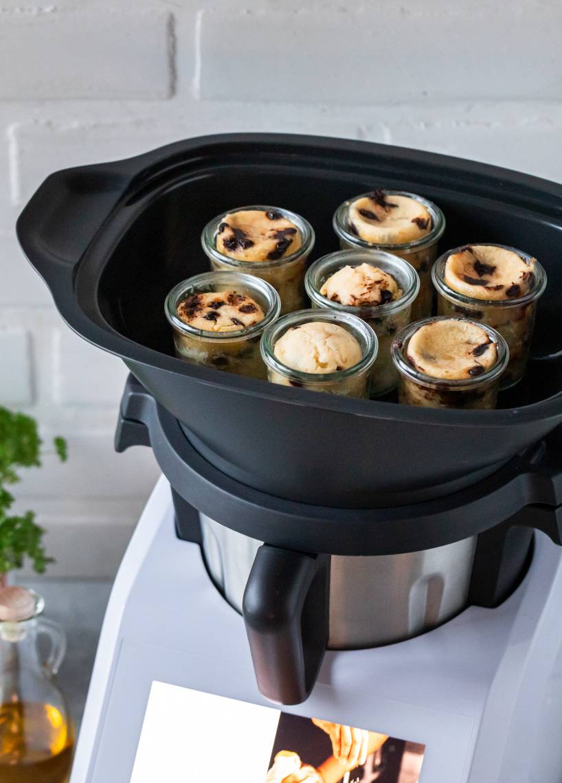 Gedämpfte Muffins mit Schokolade