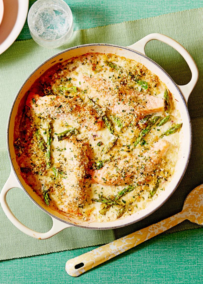 Ofenlachs mit Spargel und Zitronen-Sahne