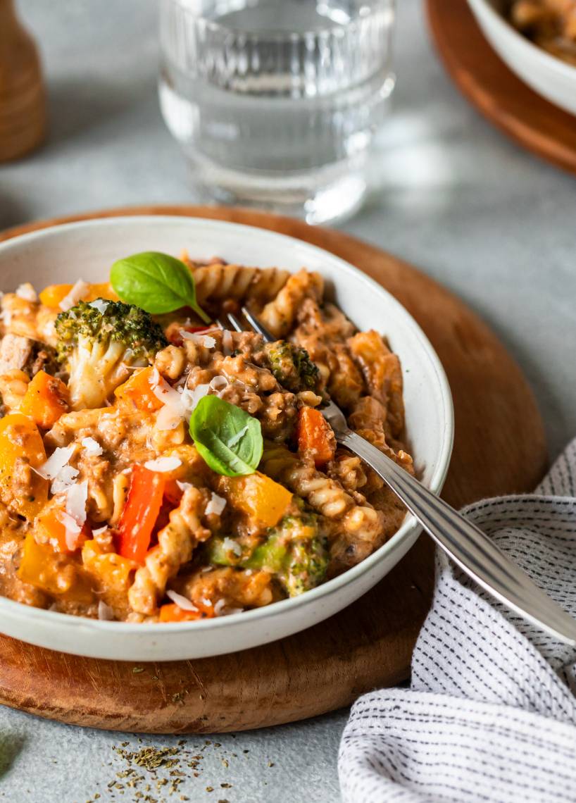 One-Pot-Brokkoli-Pasta mit Hackfleisch