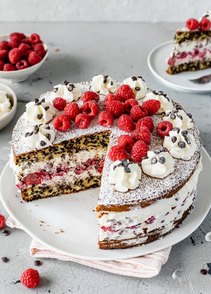 Ameisentorte mit Quark und Himbeeren