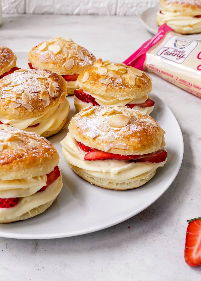 Schnelle Bienenstich Windbeutel