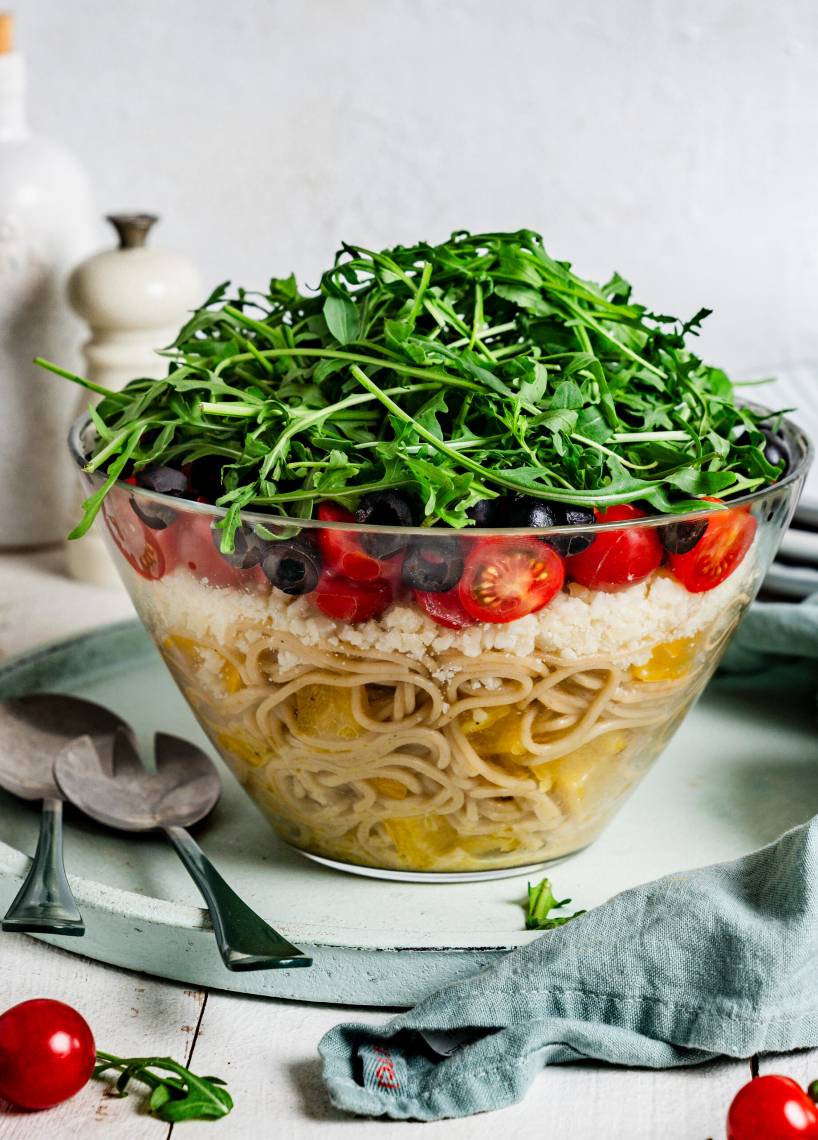 Spaghetti-Schichtsalat für Sportler