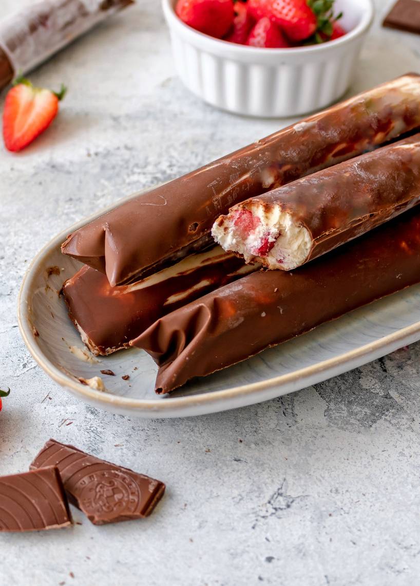 Erdbeer-Schoko-Eis Pops