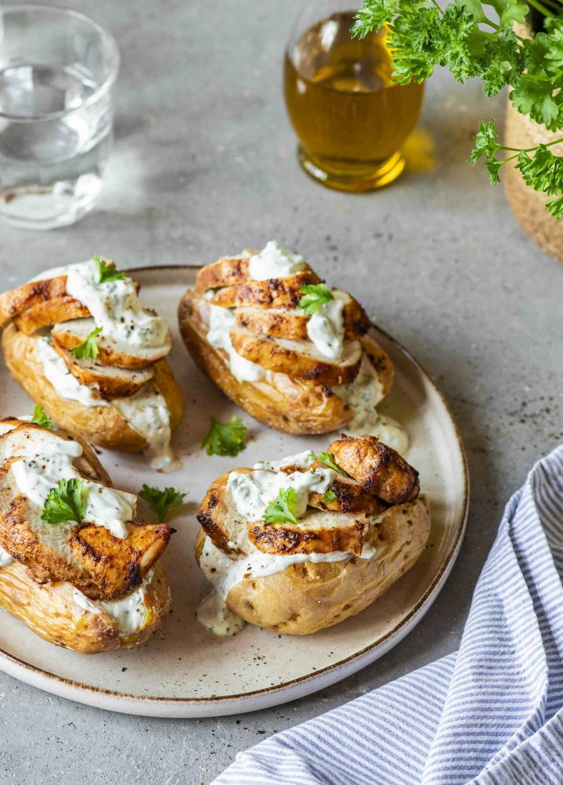 Gefüllte Ofenkartoffeln mit Quark und Hähnchen