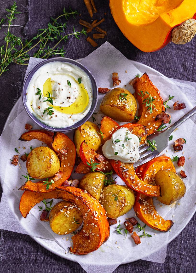 Kürbis-Kartoffel-Wedges mit Whipped Feta