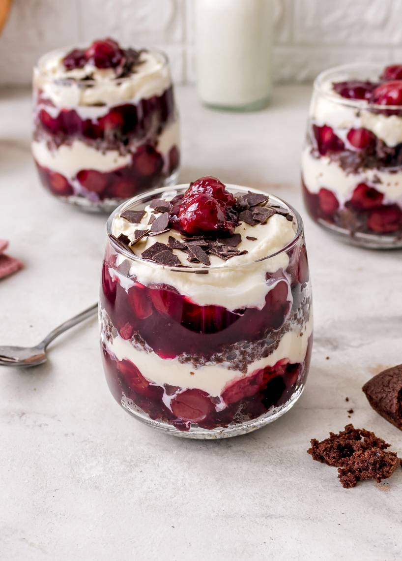 Schwarzwälder-Kirsch-Schicht-Dessert
