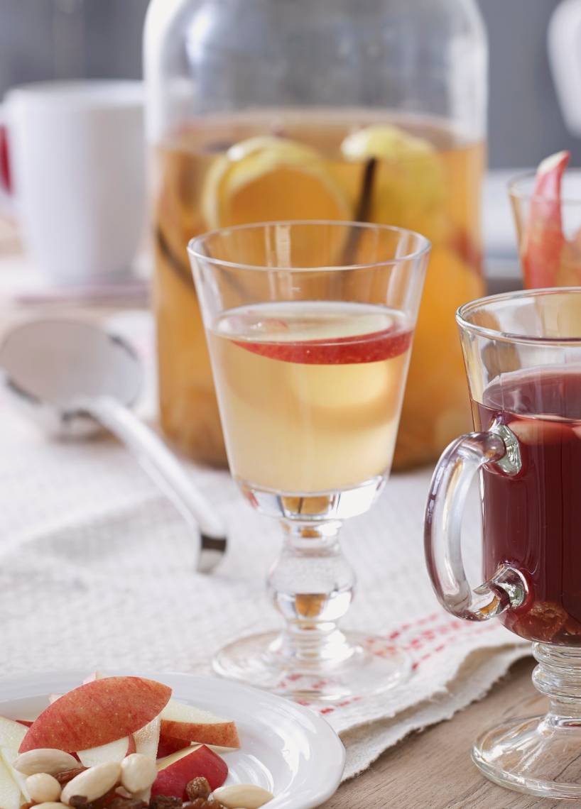 Heißer Apfel-Vanille-Punsch