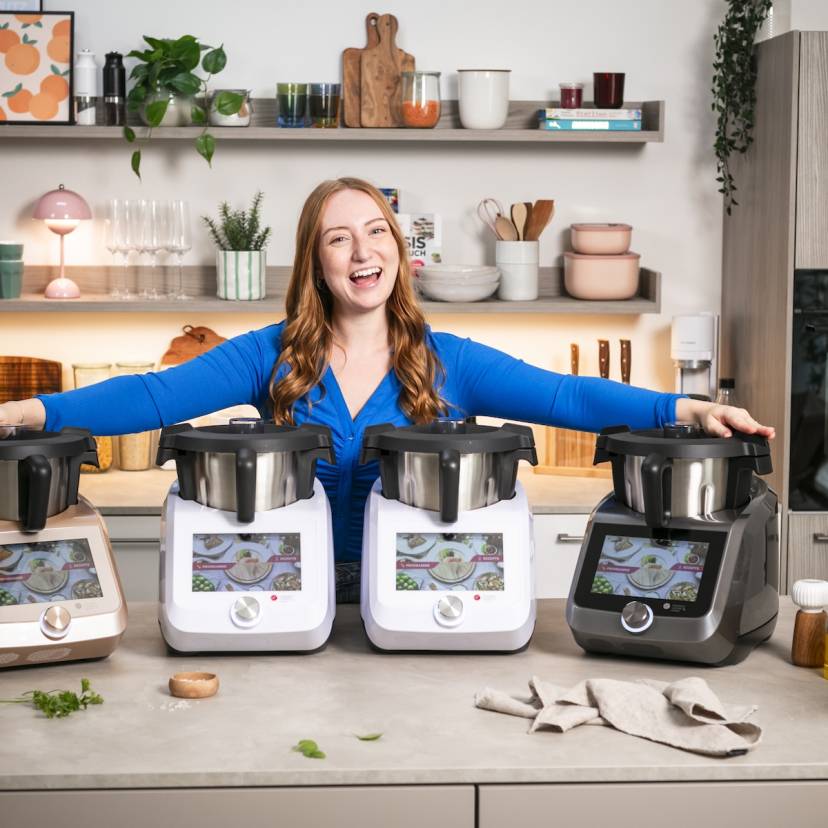 Isi von mein ZauberTopf mit 4 Monsieur Cuisine Geräten in verschiedenen Farbn