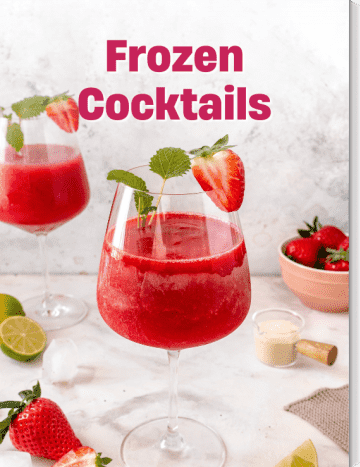 Frozen Erdbeer Limes aus dem Monsieur Cuisine in Weinglas mit Erdbeer garniert