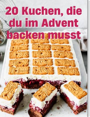 20 Kuchen, Advent. Foto: Blechkuchen mit schokoladenboden, Kirschen, heller Creme und Spekulatius-Keksen