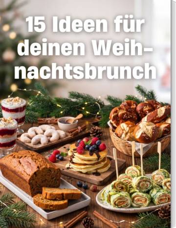 Festlich gedeckter Tisch mit Brunch