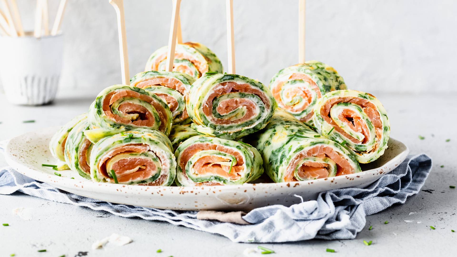 Frischkäse-Lachs-Röllchen